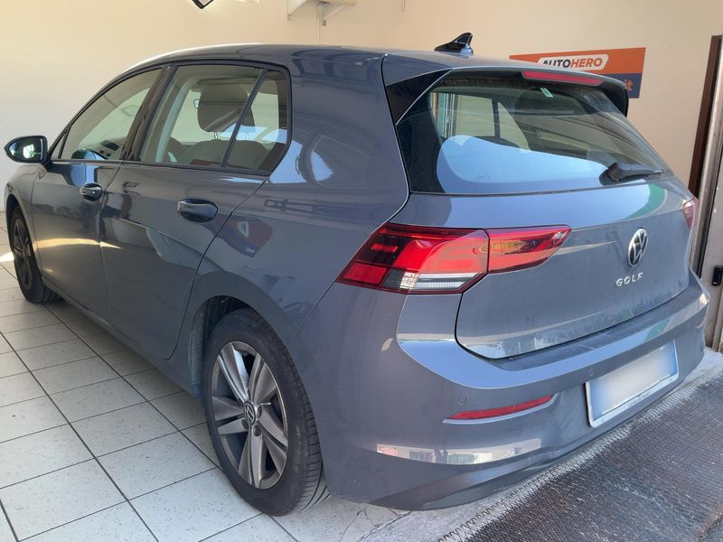 Volkswagen Golf VIII 2.0 TDI Life — zdjęcie 3