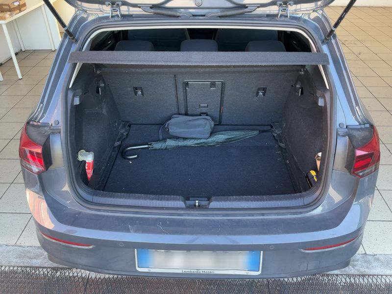 Volkswagen Golf VIII 2.0 TDI Life — zdjęcie 10