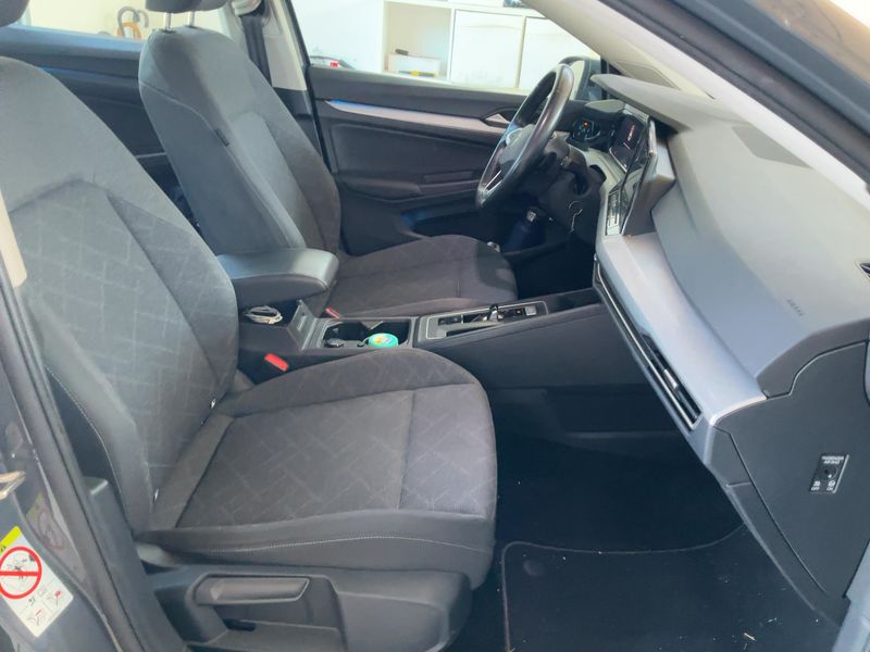 Volkswagen Golf VIII 2.0 TDI Life — zdjęcie 11