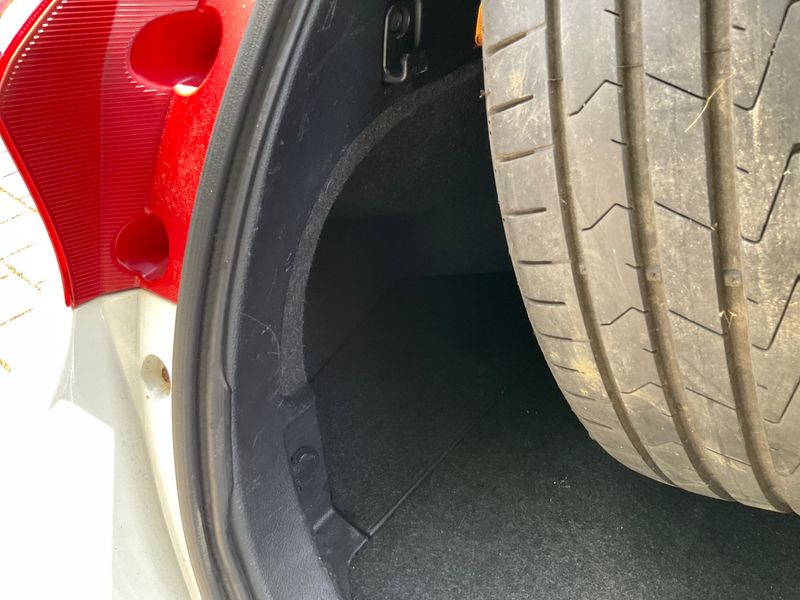 Toyota Auris Touring Sports 2.0 D-4D Life+ 2013 – снимка 27