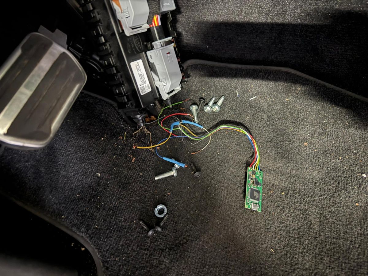 Land Rover 2023 — photo 38