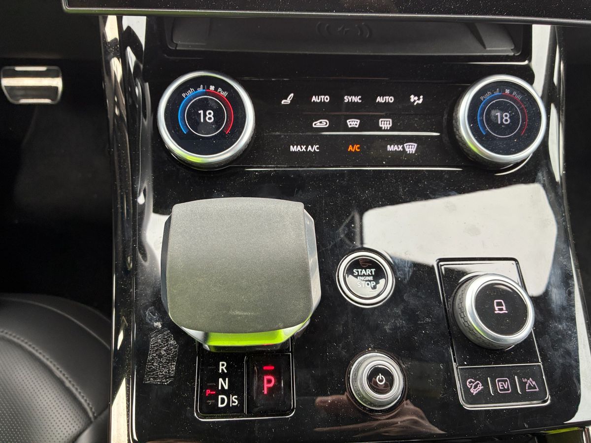 Land Rover 2023 — photo 32