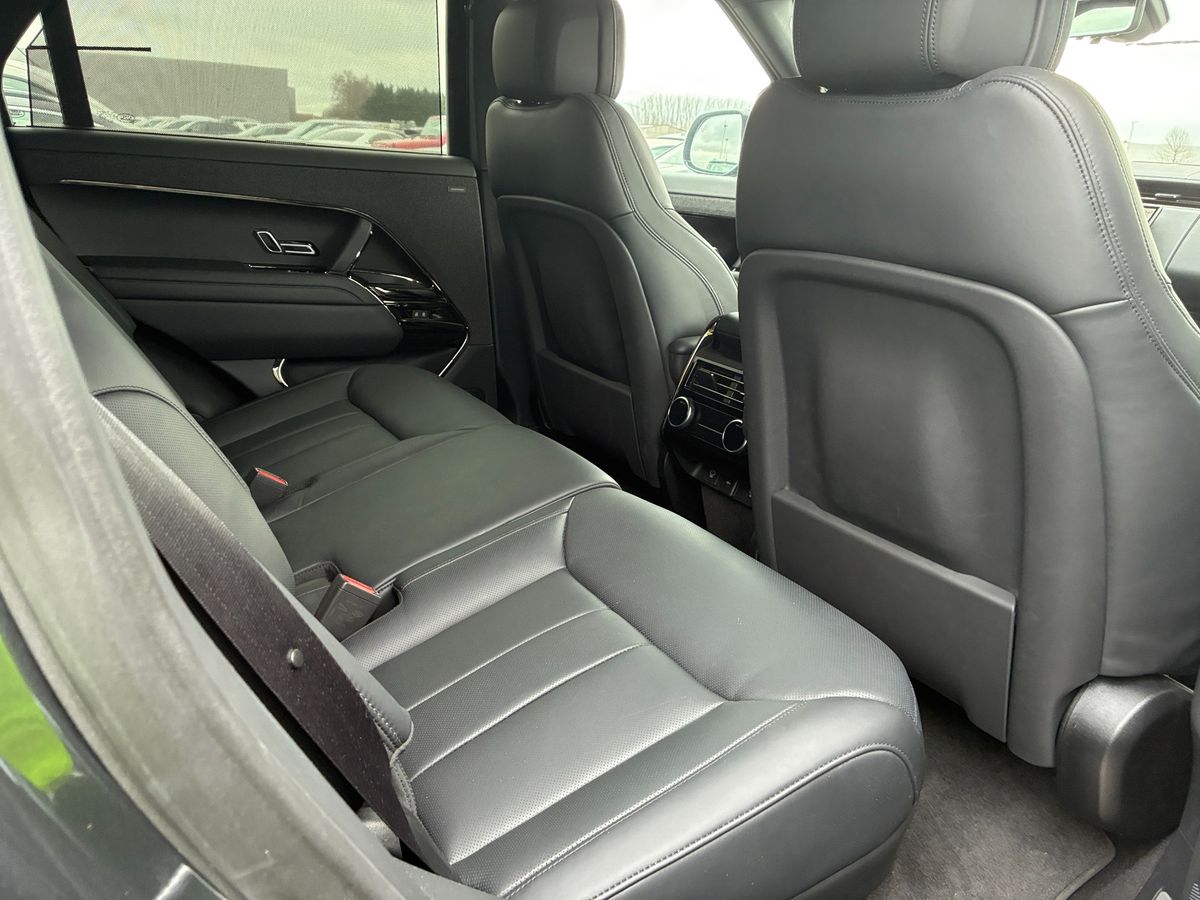 Land Rover 2023 — photo 20