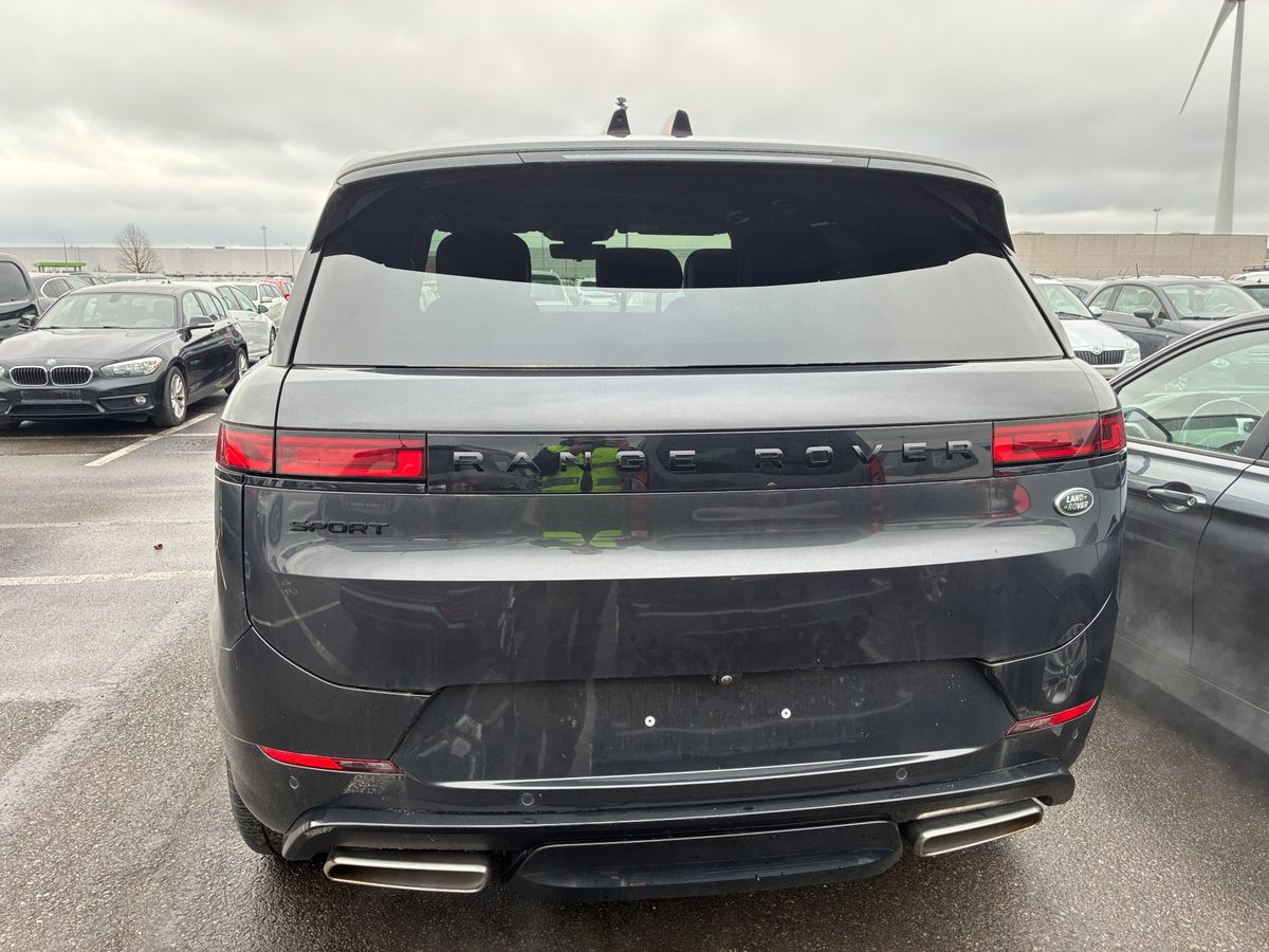 Land Rover 2023 — photo 8