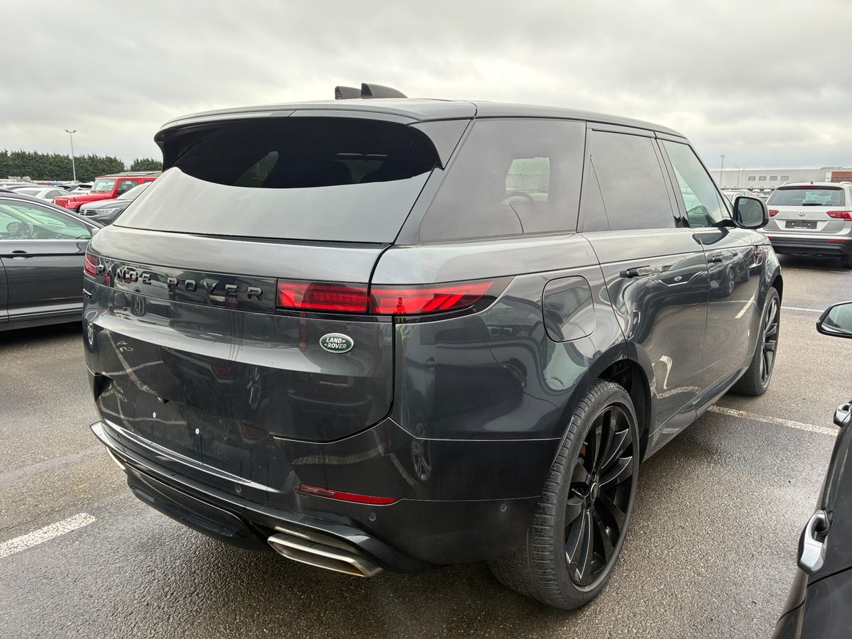 Land Rover 2023 — photo 9