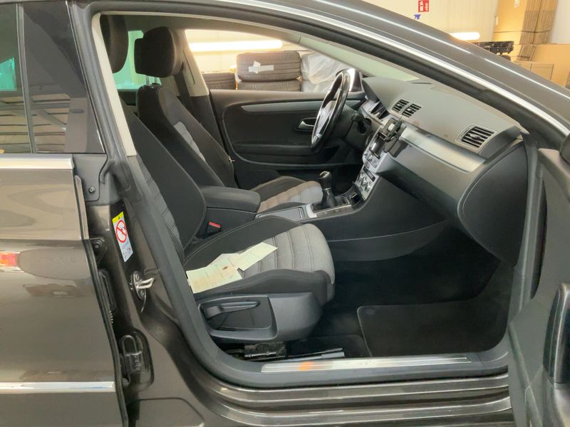 Volkswagen CC 2.0 TDI BlueMotion Tech — zdjęcie 11