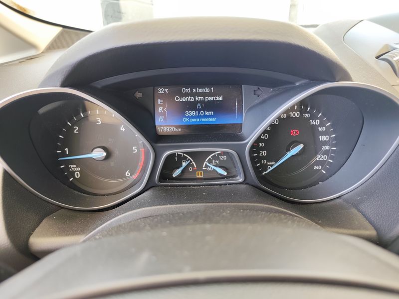 Ford C-Max 1.5 TDCi Trend — zdjęcie 12