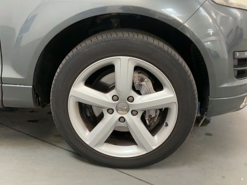 Audi Q7 3.0 V6 TDI quattro 2013 – снимка 11