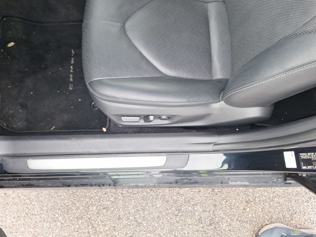 Toyota Camry 2024 — photo 22