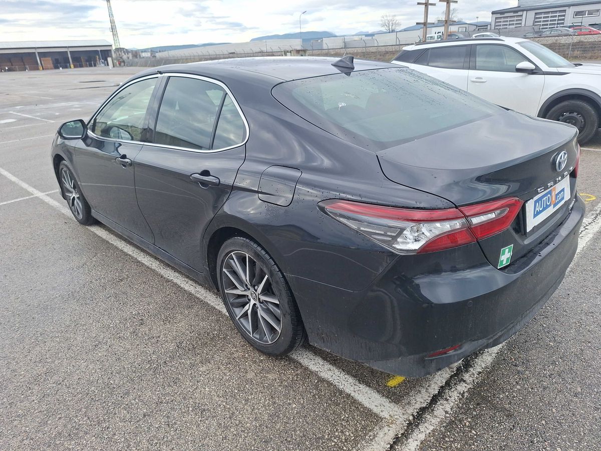 Toyota Camry 2024 — photo 4