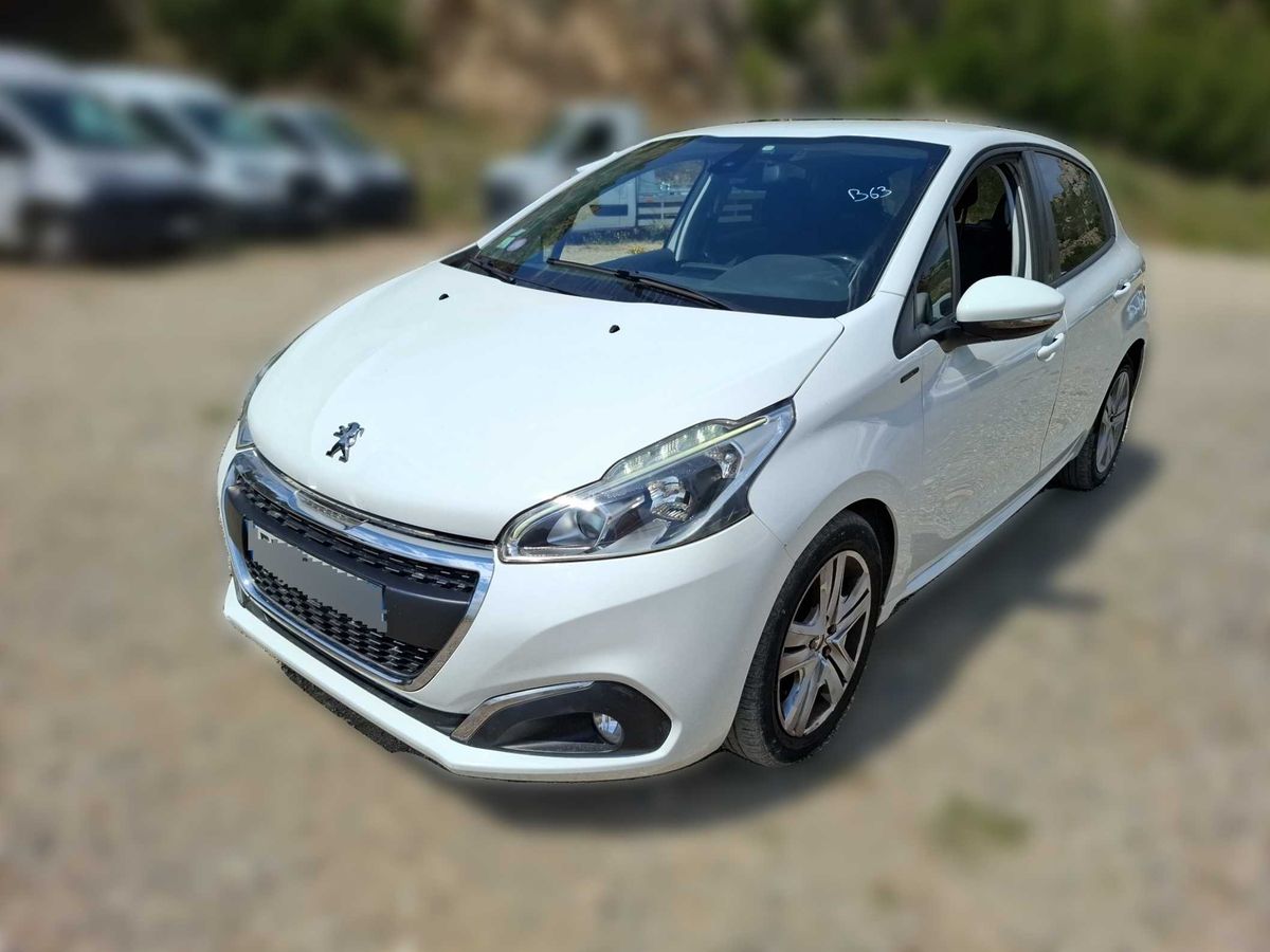 Peugeot 208 2018 — photo 1