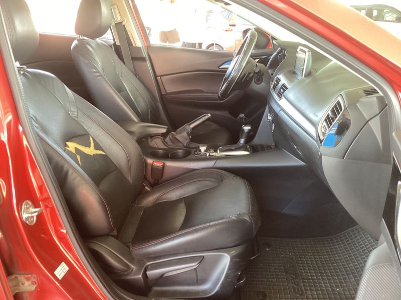 Mazda 3 2.2 Turbodiesel Sports-Line — zdjęcie 11
