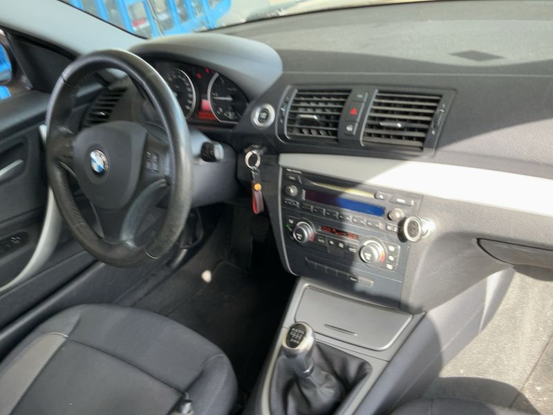 BMW 1er 120d 2008 – снимка 17