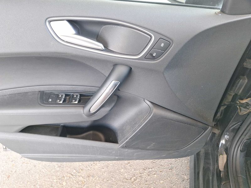 Audi A1 Sportback 1.4 TFSI Sport 2015 – снимка 28