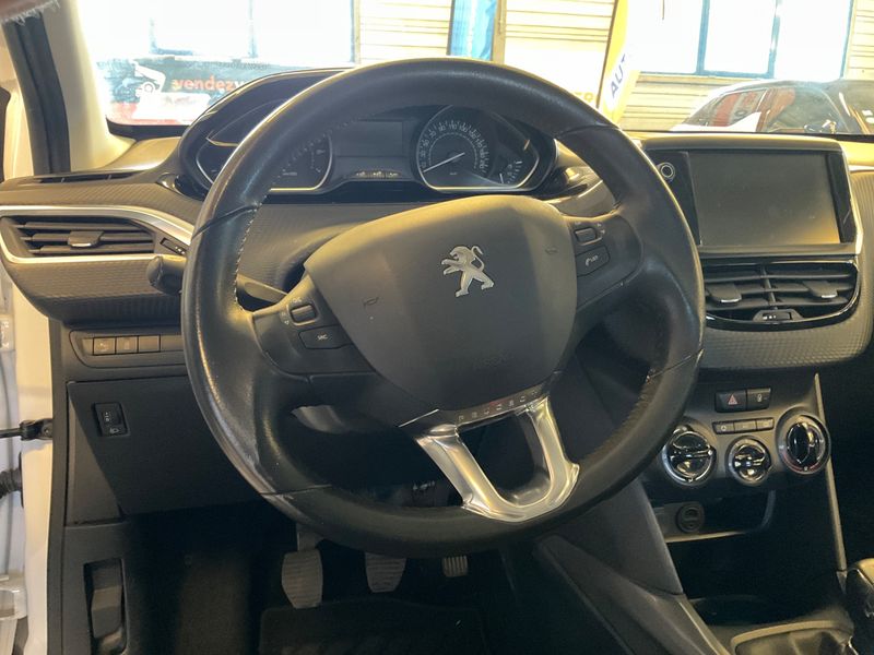Peugeot 2008 1.2 VTi Active 2016 – снимка 28