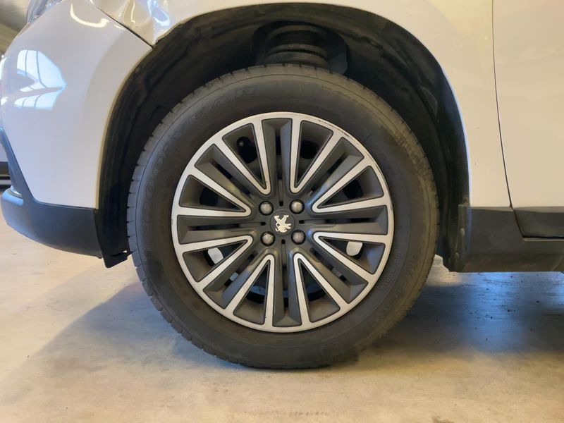 Peugeot 2008 1.2 VTi Active 2016 – снимка 3