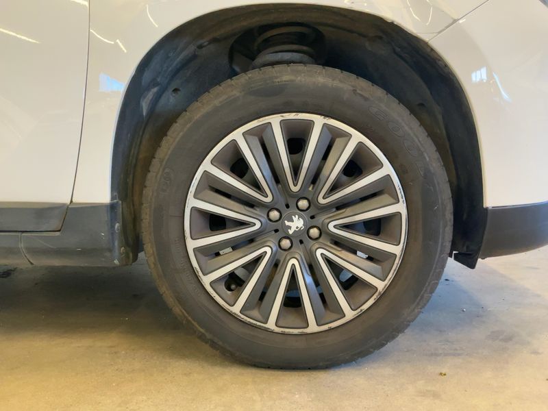 Peugeot 2008 1.2 VTi Active 2016 – снимка 11