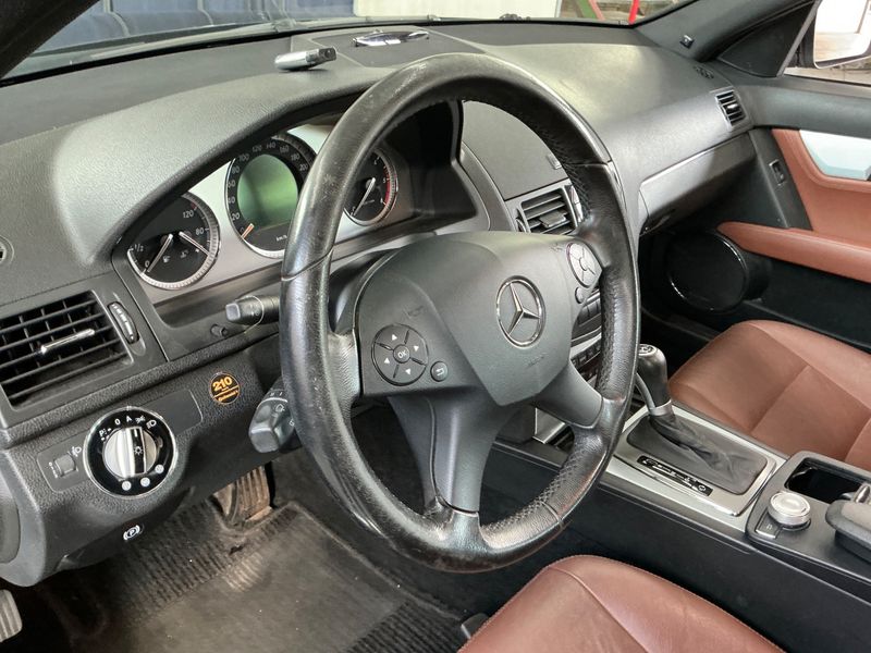 Mercedes-Benz C-Klasse C 320 CDI T Avantgarde 2008 – снимка 26