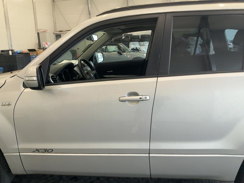 Suzuki Grand Vitara 1.9 DDiS Comfort — zdjęcie 4