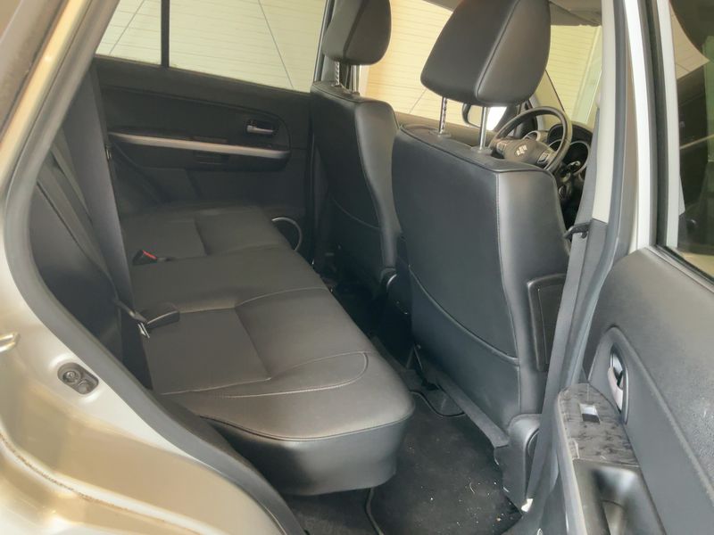 Suzuki Grand Vitara 1.9 DDiS Comfort — zdjęcie 14