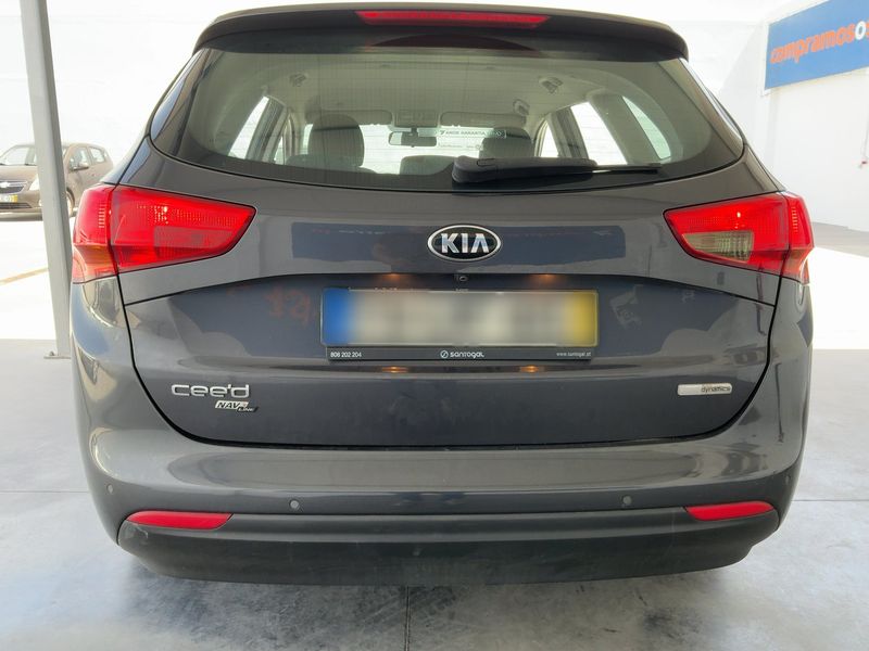 Kia cee'd 1.0 TGDI SW Silber — zdjęcie 5