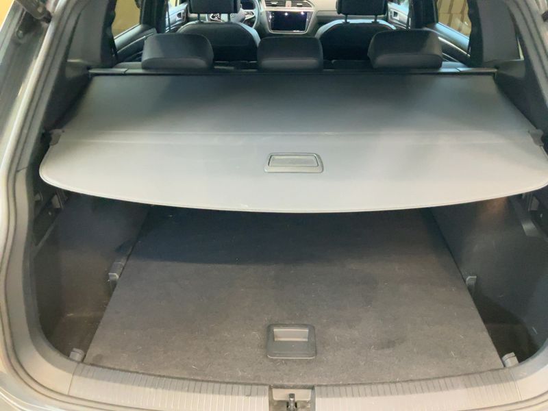 Volkswagen Tiguan Allspace 2.0 TDI R-Line 4Motion — zdjęcie 10