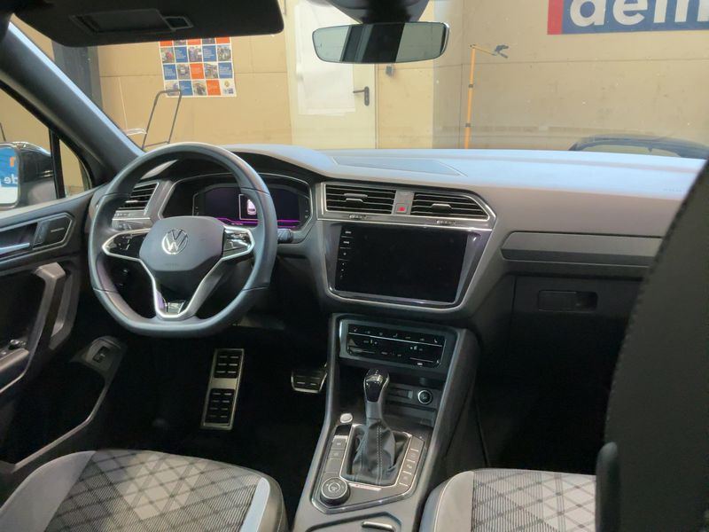Volkswagen Tiguan Allspace 2.0 TDI R-Line 4Motion — zdjęcie 12