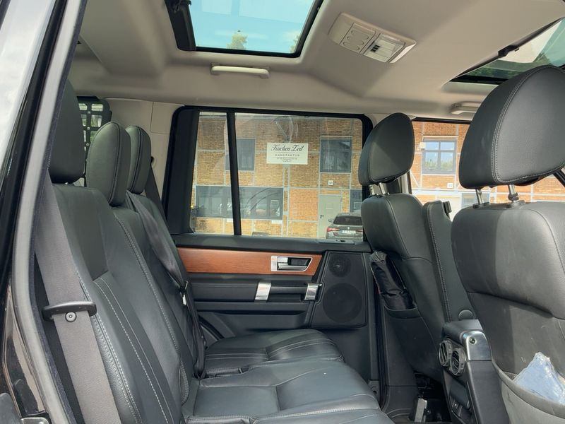 Land Rover Discovery 4 3.0 TD V6 SDV6 HSE — zdjęcie 14