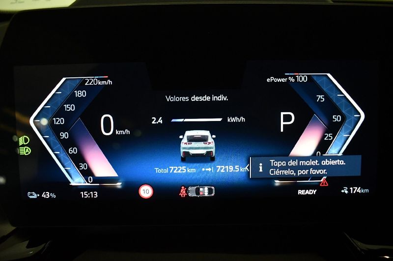 BMW iX2 eDrive20 M Sport — zdjęcie 11