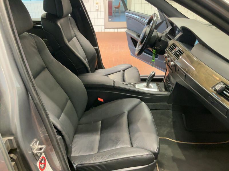 BMW 5er 530d xDrive Edition Lifestyle 2010 – снимка 16