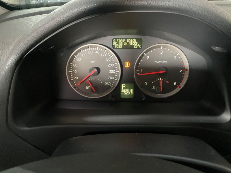 Volvo C30 2.4 D5 Momentum — zdjęcie 4