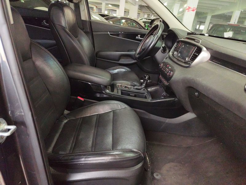 Kia Sorento 2.2 CRDi x-Tech 4WD 2018 – снимка 23
