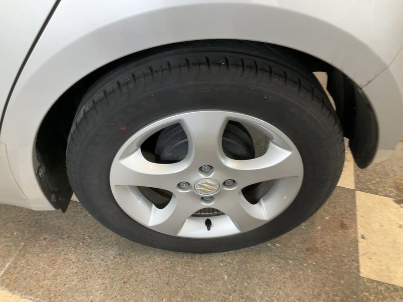 Suzuki Swift 1.5 Comfort 2006 – снимка 5