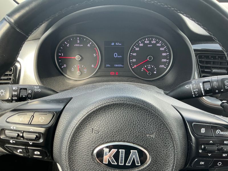 Kia Stonic 1.6 CRDi Edition 7 — zdjęcie 13