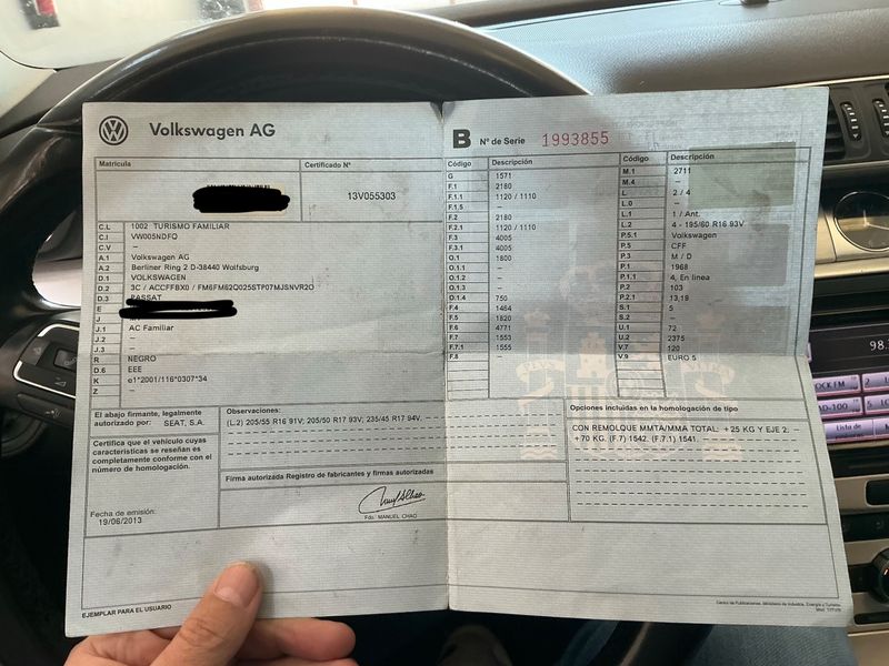 Volkswagen Passat 2.0 TDI Highline BlueMotion Tech — zdjęcie 6
