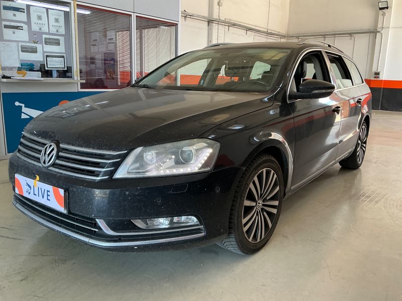 Volkswagen Passat 2.0 TDI Highline BlueMotion Tech — zdjęcie 1