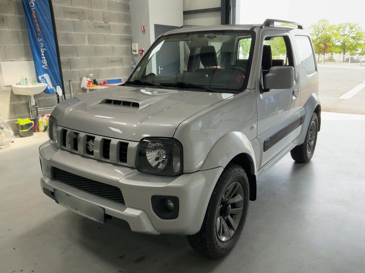 Suzuki Jimny 2015