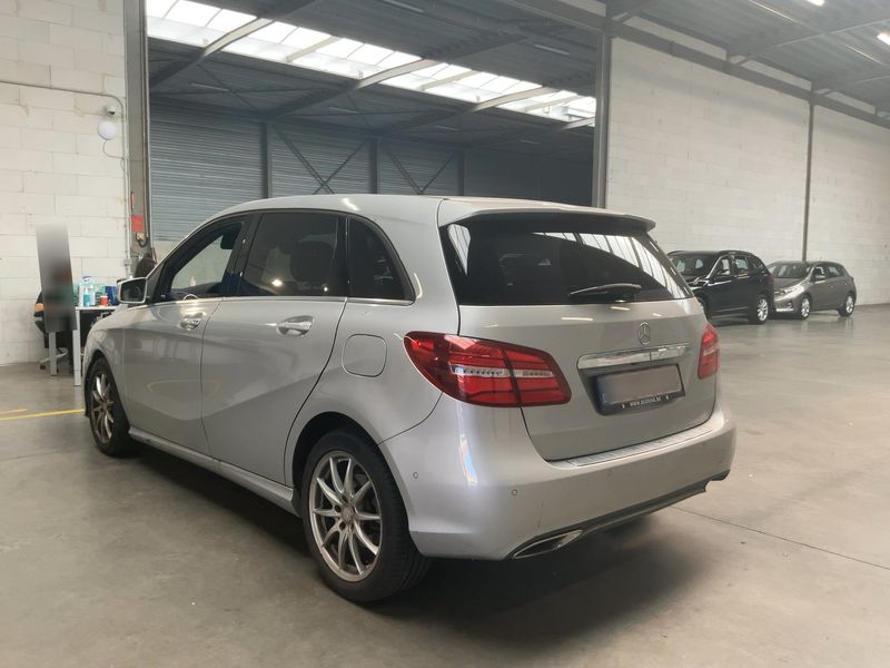 Mercedes-Benz B-Klasse B 200 Urban 2015 – снимка 6