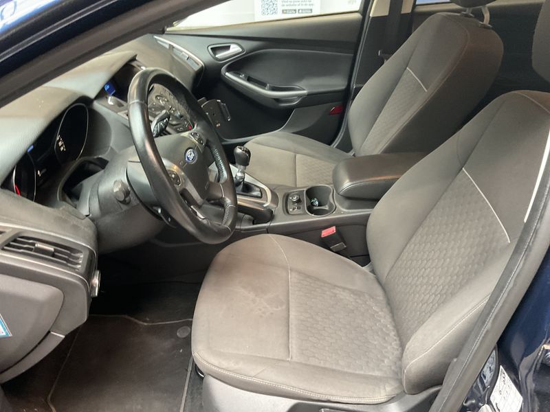 Ford Focus 1.0 EcoBoost Champions Edition 2013 – снимка 3