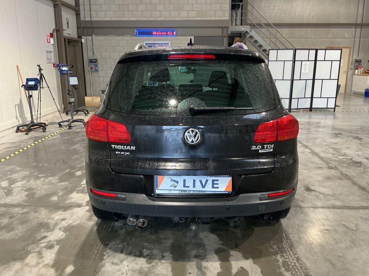 Volkswagen Tiguan 2015 — photo 8