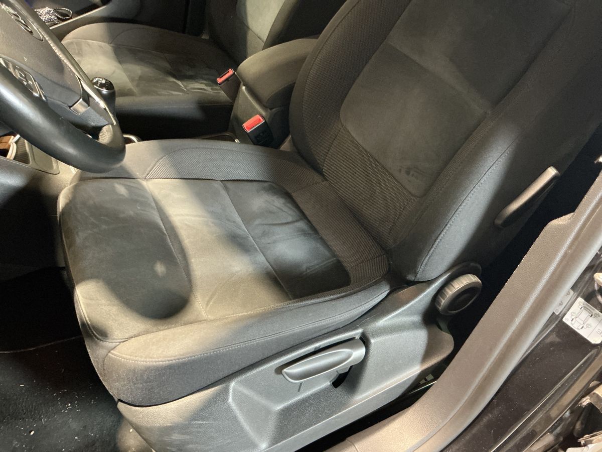 Volkswagen Tiguan 2015 — photo 37
