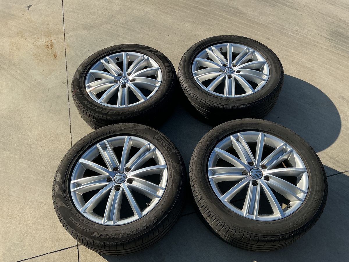 Volkswagen Tiguan 2015 — photo 16