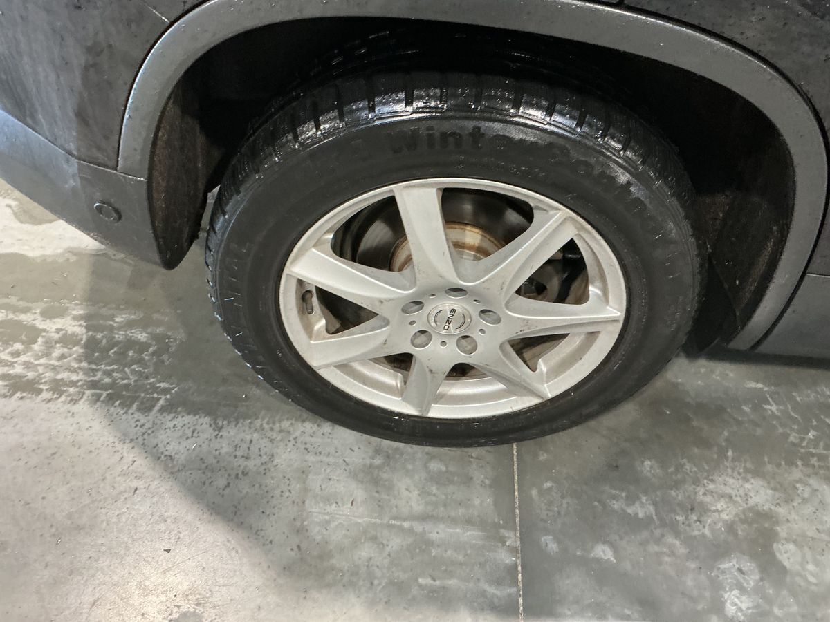 Volkswagen Tiguan 2015 — photo 10