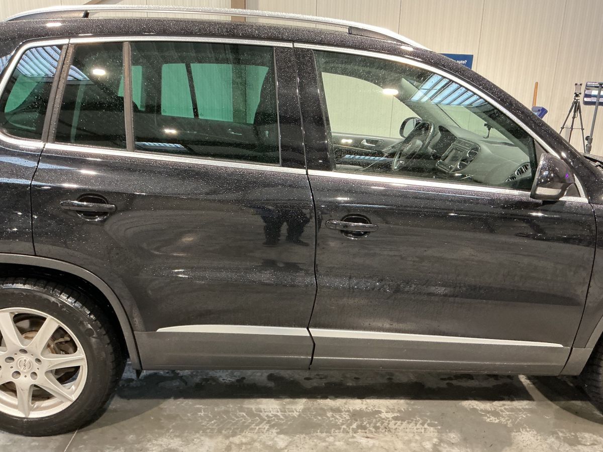Volkswagen Tiguan 2015 — photo 11