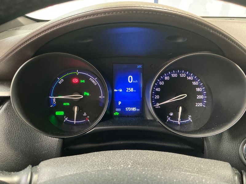 Toyota C-HR 1.8 Hybrid Distinctive — zdjęcie 13