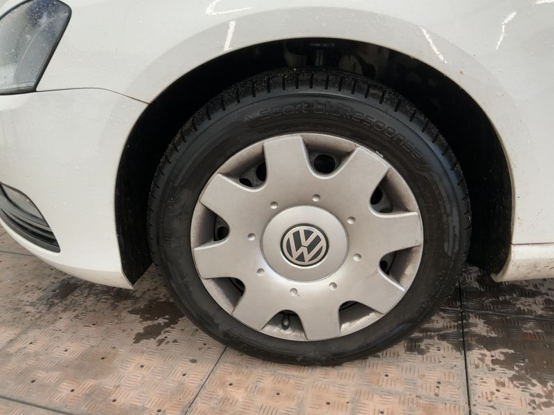 Volkswagen Passat 2.0 TDI Trendline BlueMotion Tech 2013 – снимка 3