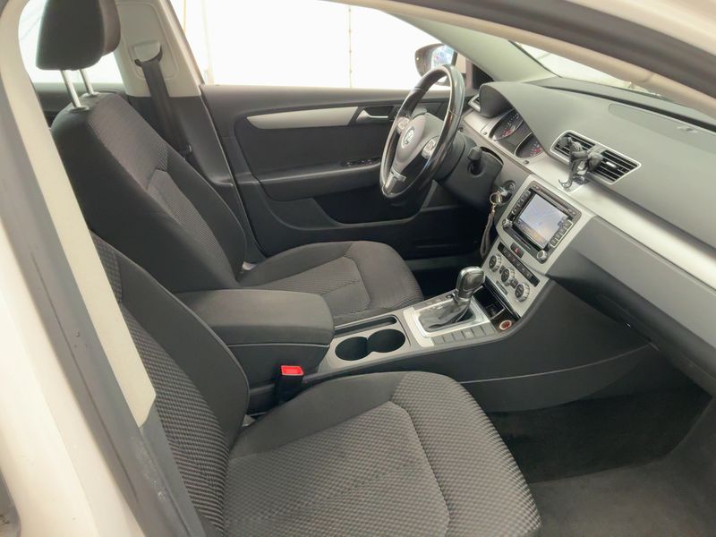 Volkswagen Passat 2.0 TDI Trendline BlueMotion Tech 2013 – снимка 17