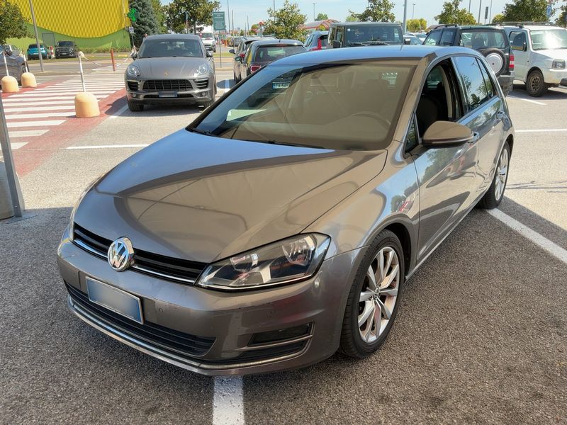Volkswagen Golf VII 1.6 TDI Highline BlueMotion Tech