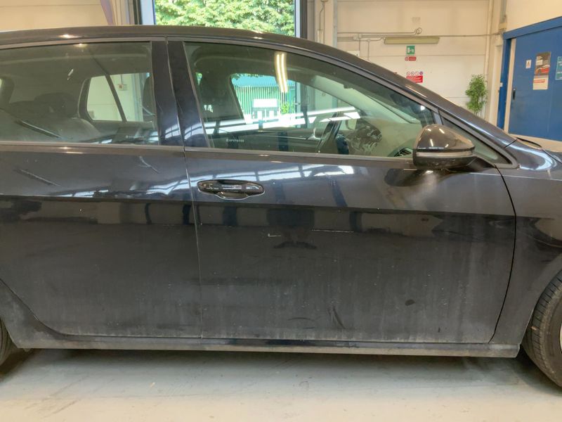 Volkswagen Golf VII 1.6 TDI Executive BlueMotion Tech 2015 – снимка 10