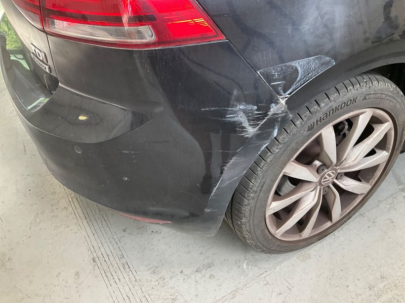 Volkswagen Golf VII 1.6 TDI Executive BlueMotion Tech 2015 – снимка 26